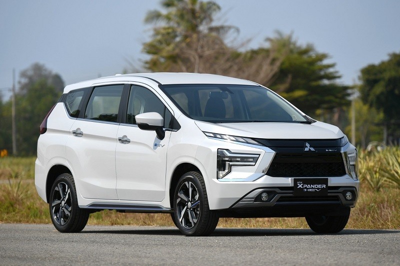 Cận cảnh Mitsubishi Xpander HEV vừa ra mắt tại Thái Lan, giá từ 626 triệu đồng