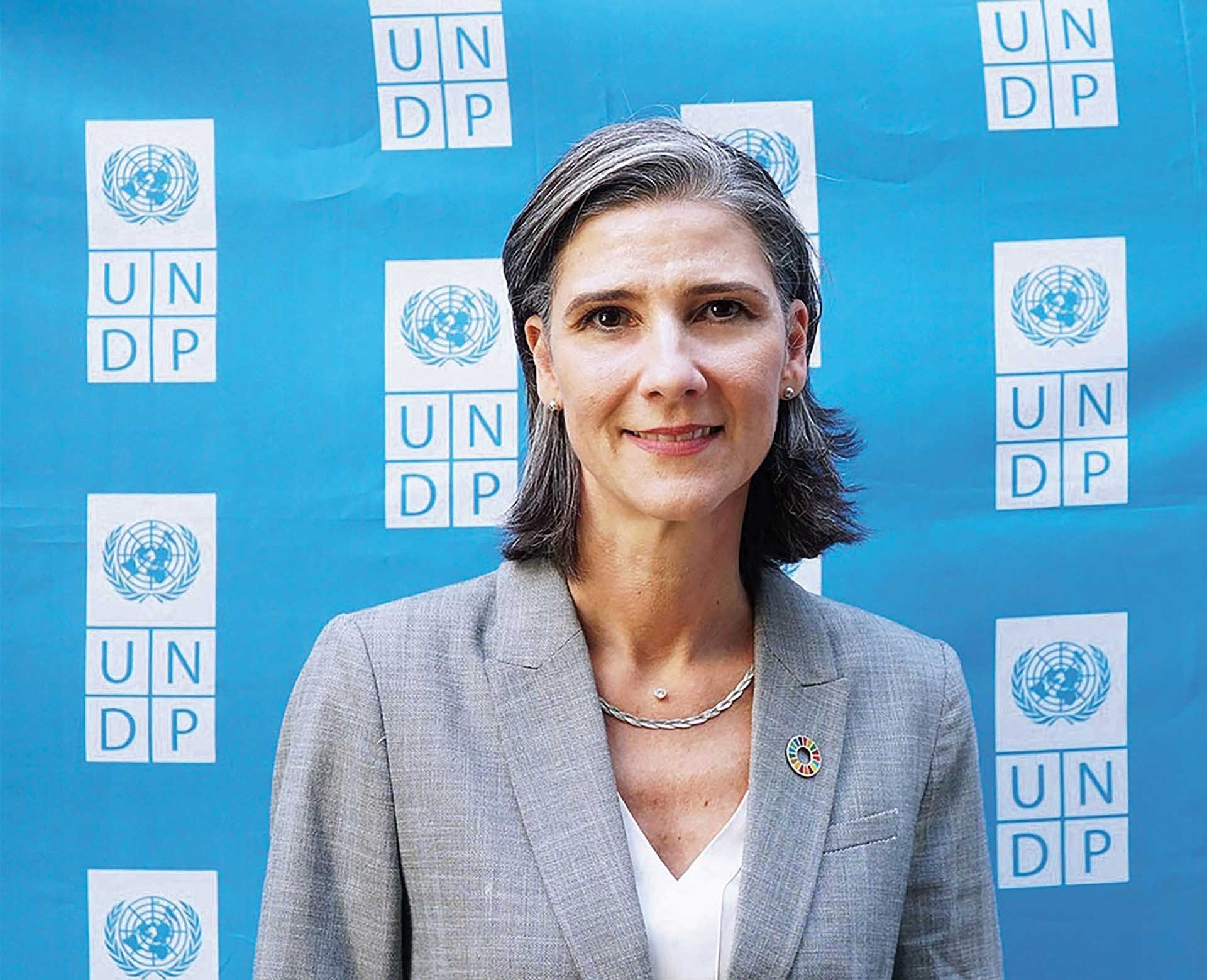 Bà Ramla Khalidi, Trưởng đại diện UNDP tại Việt Nam. Bà Ramla Khalidi, Trưởng đại diện UNDP tại Việt Nam.