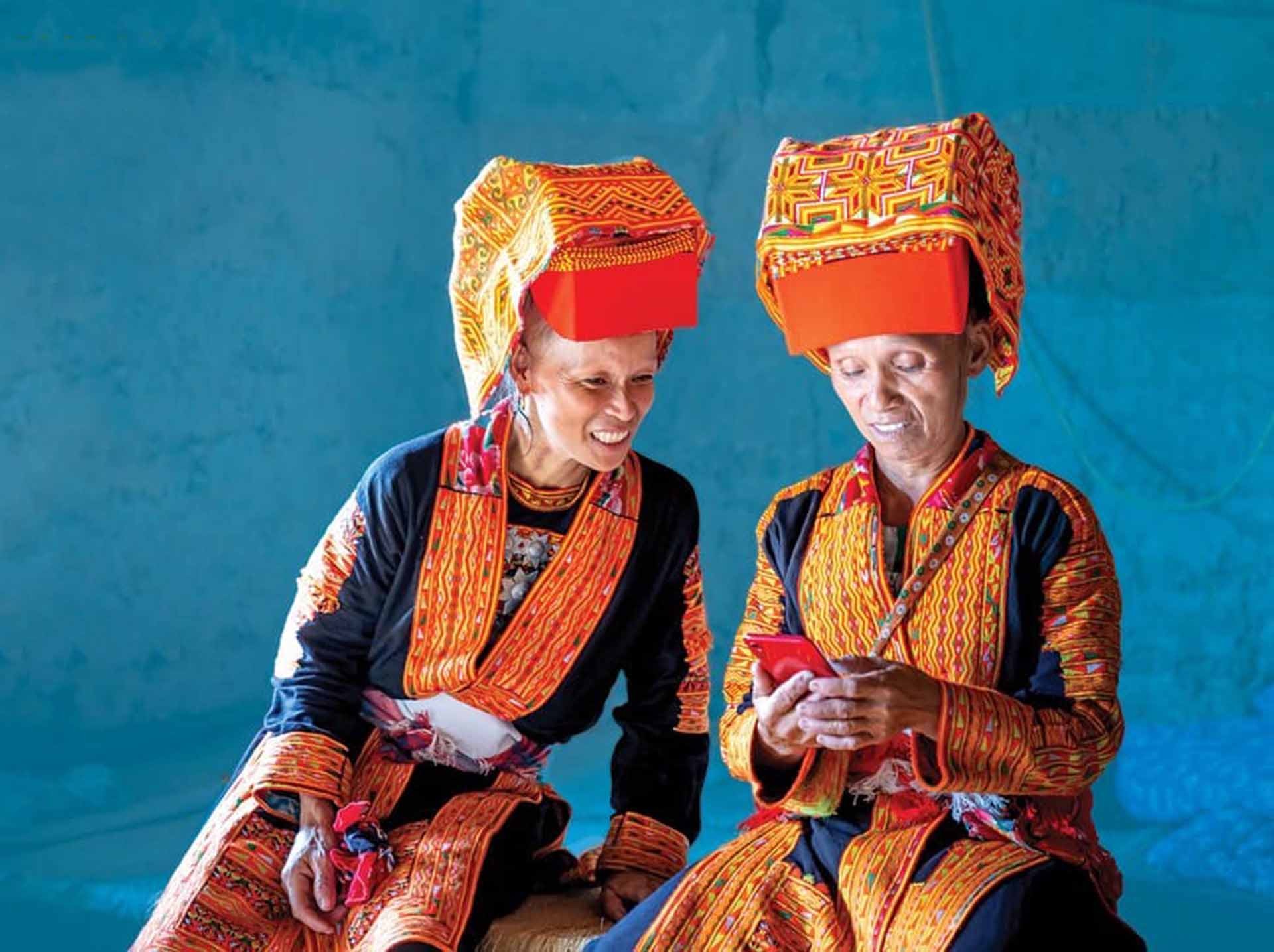 Ngày nay, khoảng ba phần tư người Việt Nam sử dụng Internet. Ngày nay, khoảng ba phần tư người Việt Nam sử dụng Internet.