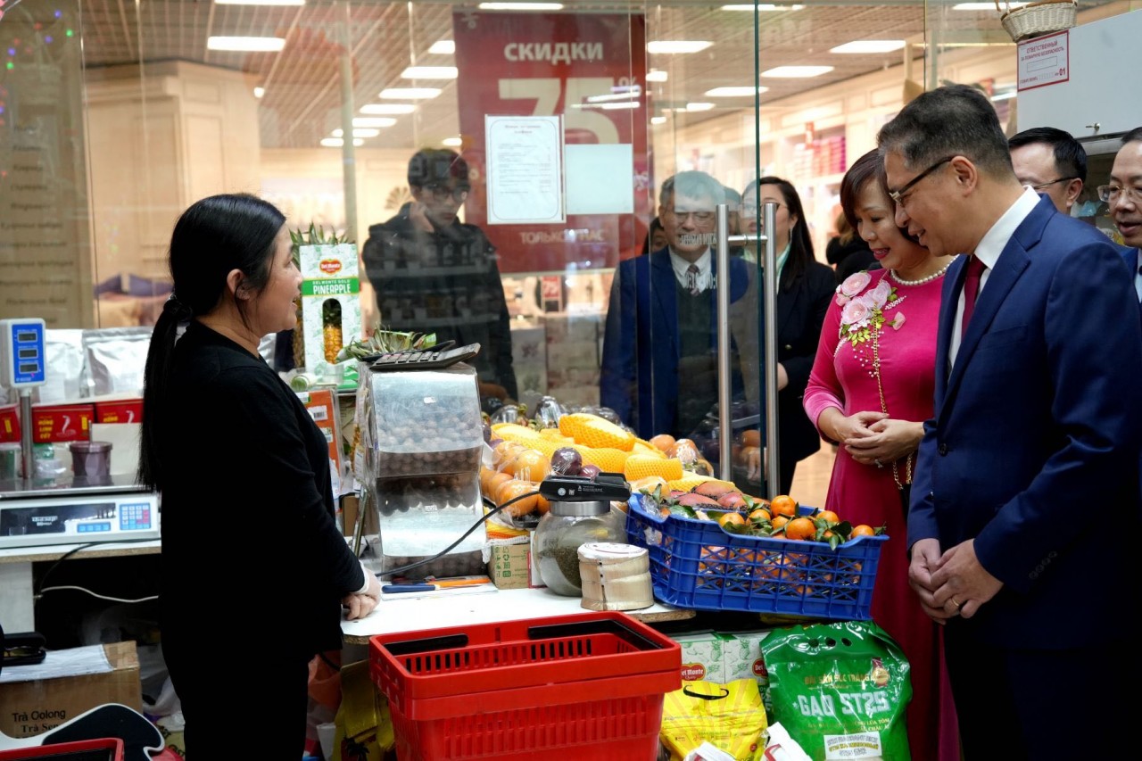 Đại sứ quán Việt Nam tại Nga tổ chức chương trình Xuân Quê hương và kỷ niệm ngày thành lập Đảng tại Nga Đại sứ quán Việt Nam tại Nga tổ chức chương trình Xuân Quê hương và kỷ niệm ngày thành lập Đảng tại Nga