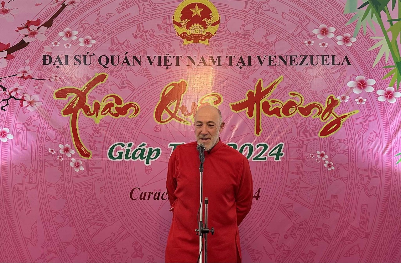 Đại sứ quán Việt Nam tại Venezuela tổ chức chương trình Tết cộng đồng Việt Nam 2024 Đại sứ quán Việt Nam tại Venezuela tổ chức chương trình Tết cộng đồng Việt Nam 2024