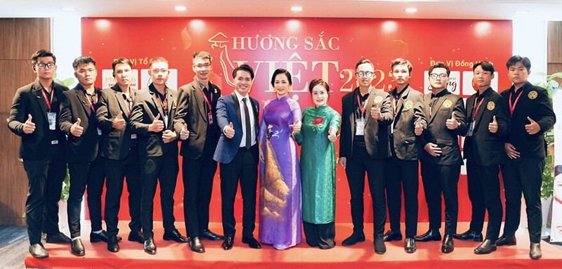 Đinh Quang Khánh – CEO Công ty Hoa Sen Media.