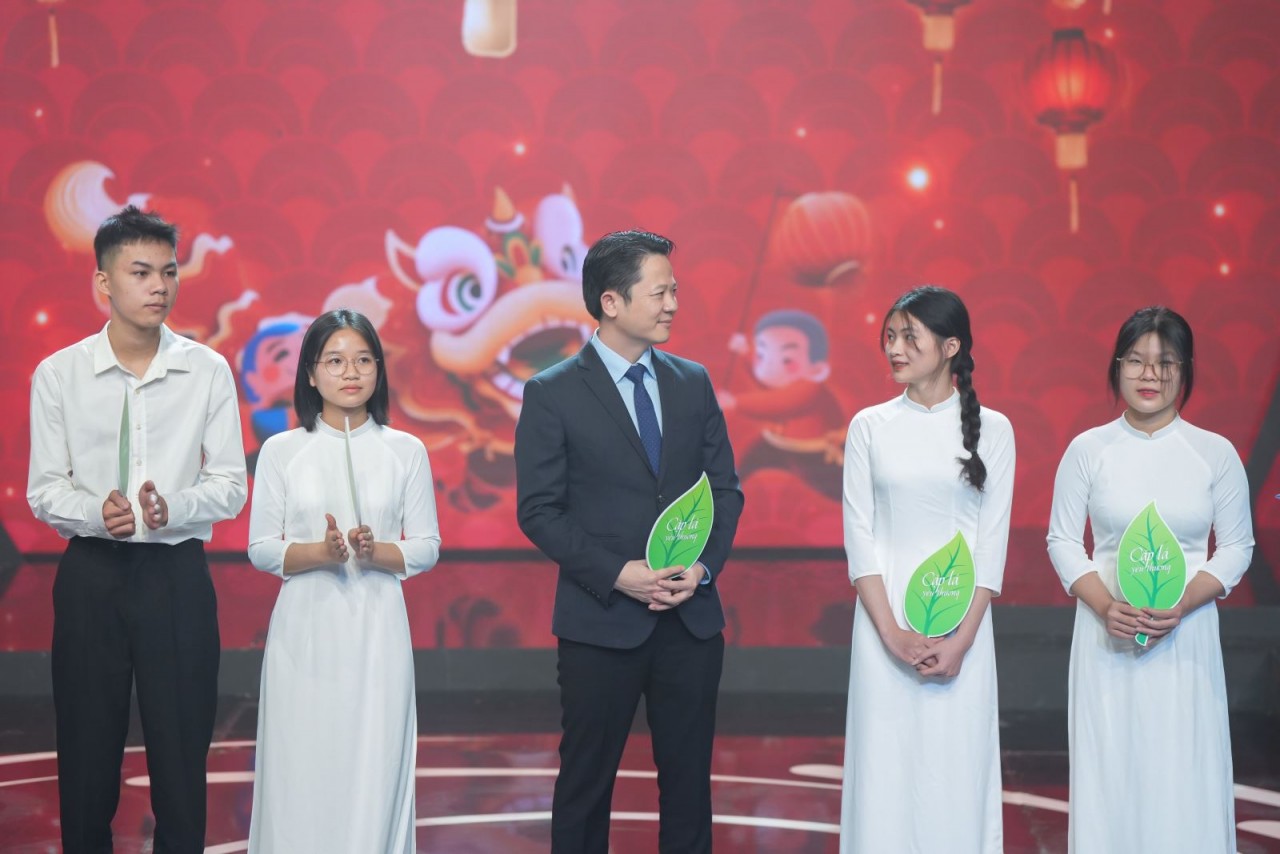 Mang không khí Tết rộn ràng tới các em nhỏ có hoàn cảnh khó khăn Mang không khí Tết rộn ràng tới các em nhỏ có hoàn cảnh khó khăn