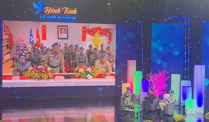 Giao lưu trực tuyến với lực lượng Việt Nam tham gia hoạt động gìn giữ hòa bình Liên hiệp quốc Giao lưu trực tuyến với lực lượng Việt Nam tham gia hoạt động gìn giữ hòa bình Liên hợp quốc
