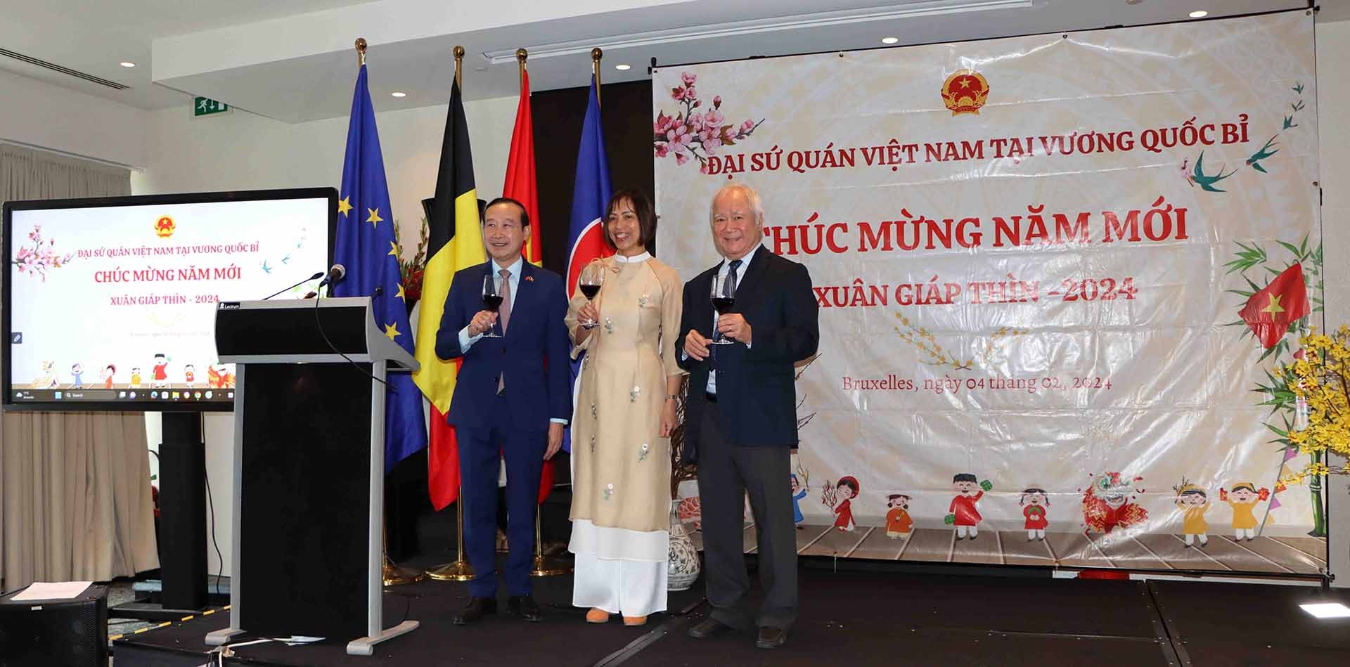 Tết cộng đồng mừng Xuân Giáp Thìn 2024 tại Bỉ: Ấm áp và đậm đà bản sắc dân tộc