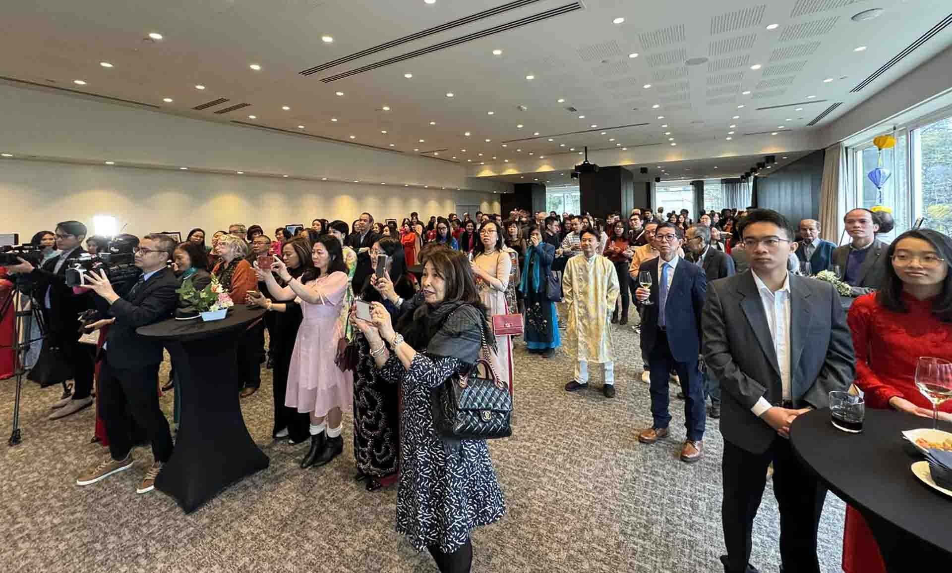 Tết cộng đồng mừng Xuân Giáp Thìn 2024 tại Bỉ: Ấm áp và đậm đà bản sắc dân tộc