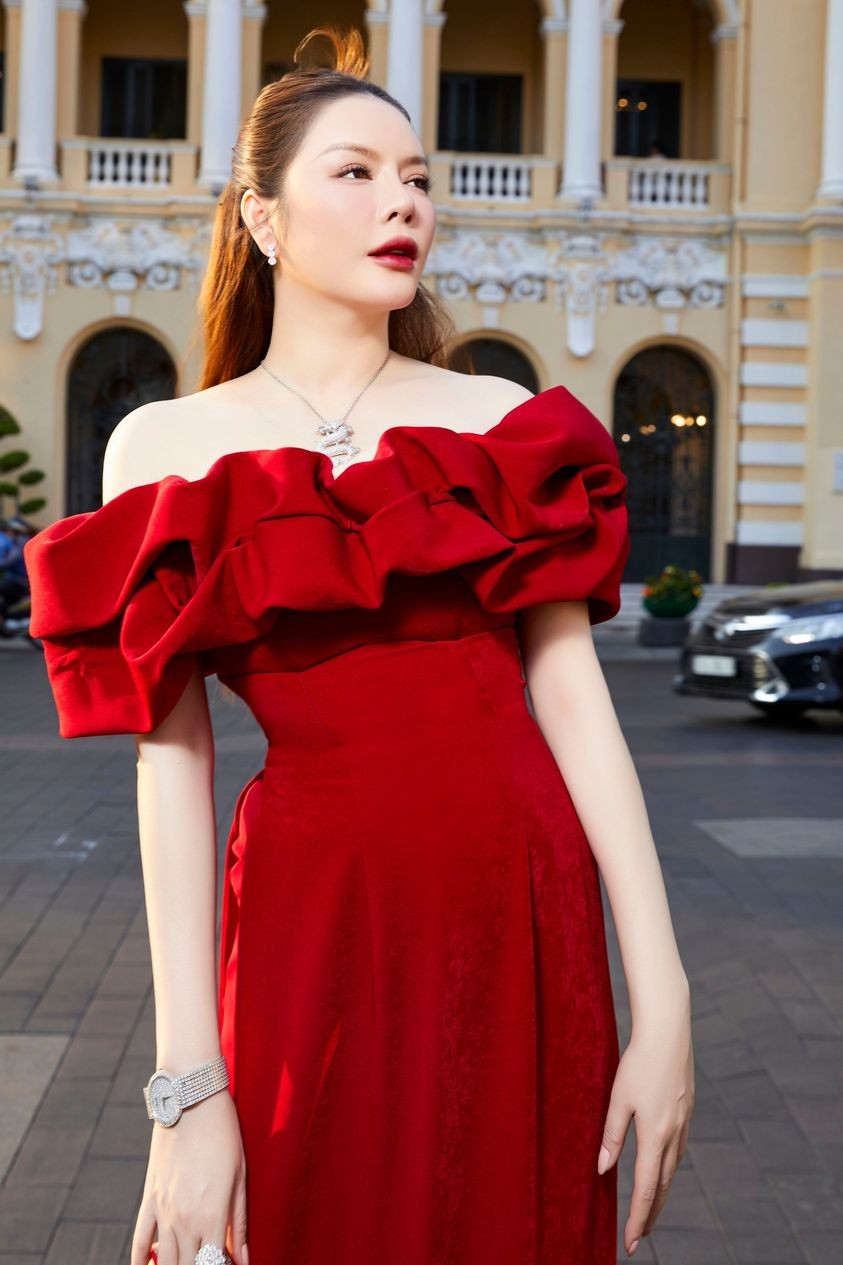 Diễn viên Lý Nhã Kỳ