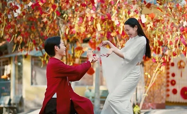 Đi chùa cầu duyên: Ca sĩ Đức Phúc mời Hoa hậu Thùy Tiên tham gia MV dịp Valentine 2024