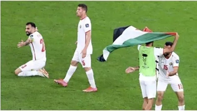 Asian Cup 2023: HLV đội tuyển Jordan Hussein Ammouta chia sẻ bí quyết vượt qua Hàn Quốc