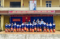 Sao Mai Group mang Tết ấm đến với hơn 1.000 hộ nghèo, hộ khó khăn tỉnh Thanh Hóa