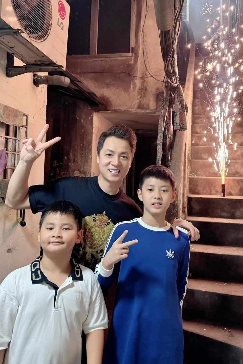 Sao Việt gói bánh chưng... Sao Việt gói bánh chưng...