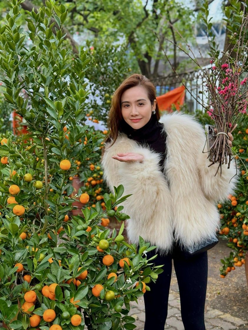 Sao Việt gói bánh chưng... Sao Việt gói bánh chưng...