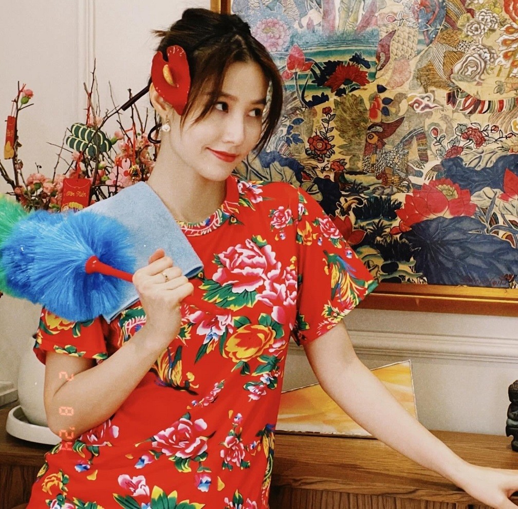 Diễm My 9X khoe ảnh biệt thự sang trọng được trang hoàng chu đáo đón Tết Nguyên đán Diễm My 9X khoe ảnh biệt thự sang trọng được trang hoàng chu đáo đón Tết Nguyên đán