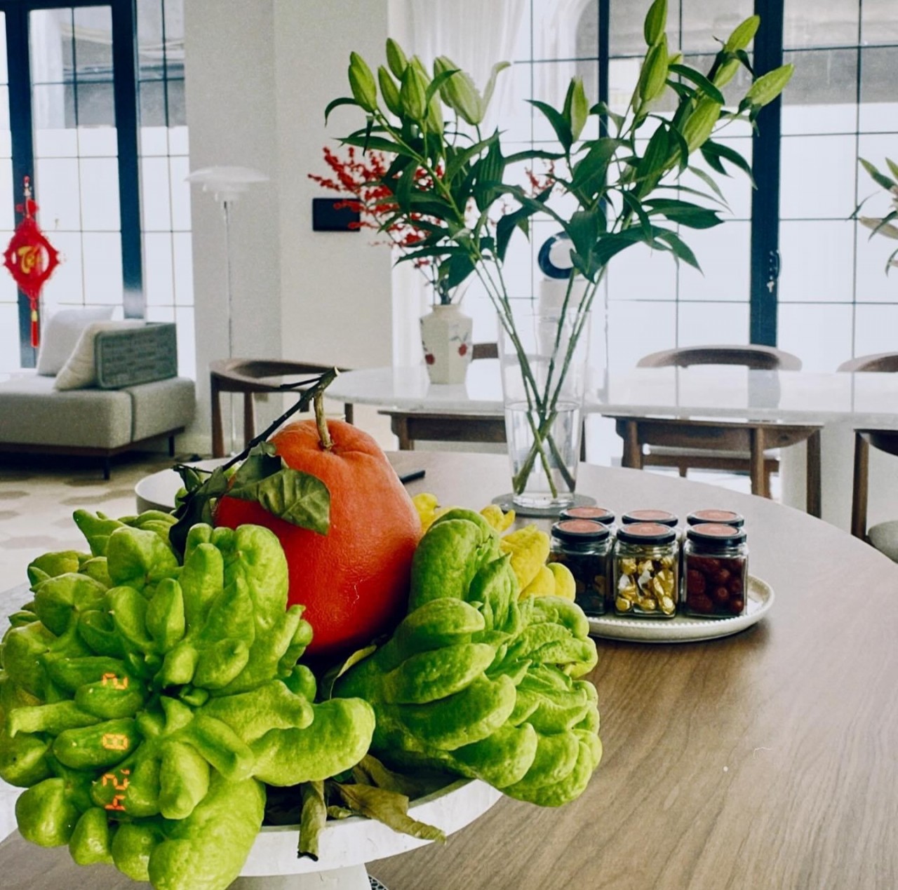 Diễm My 9X khoe ảnh biệt thự sang trọng được trang hoàng chu đáo đón Tết Nguyên đán Diễm My 9X khoe ảnh biệt thự sang trọng được trang hoàng chu đáo đón Tết Nguyên đán