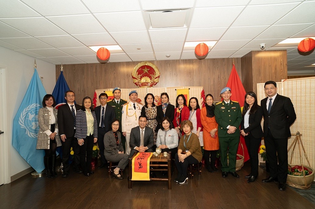 Phái đoàn Việt Nam gặp mặt thân mật chuyên gia  người Việt đang làm việc cho các cơ quan của Liên hợp quốc.