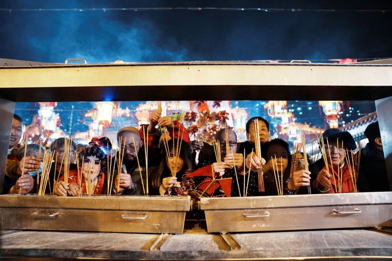 Không khí tưng bừng đón Tết nguyên đán trên khắp thế giới