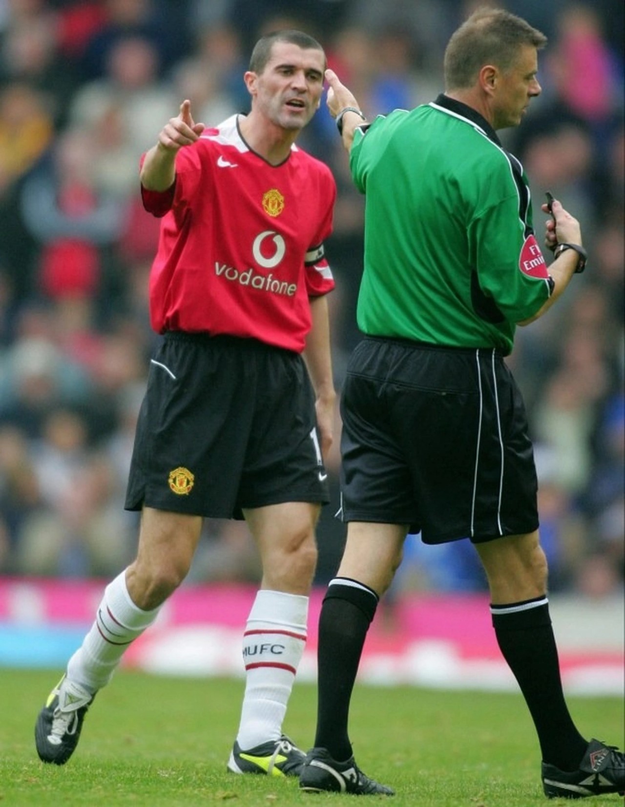 Cựu trọng tài Premier League lên tiếng phản đối thẻ xanh