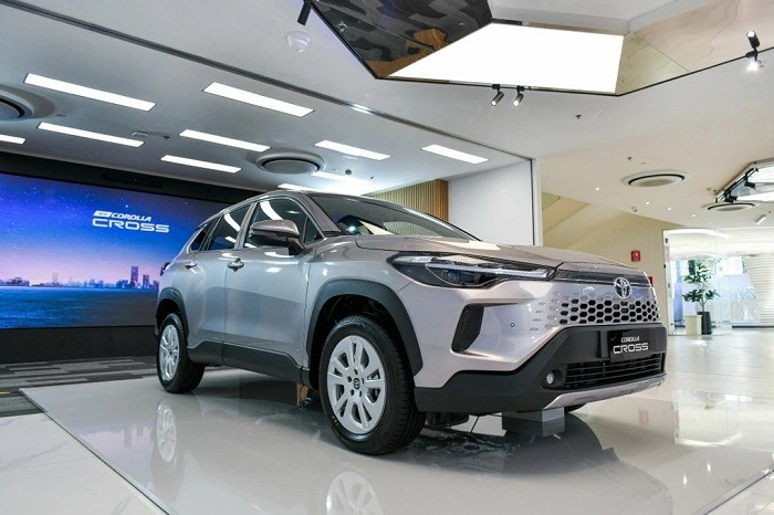 Cận cảnh Toyota Corolla Cross 2024 vừa ra mắt tại Thái Lan, giá từ 680 triệu đồng