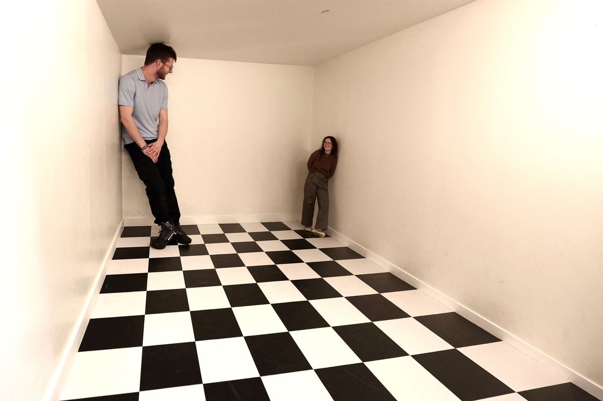 Ảnh ấn tượng (5 11/2): Ông Putin kể việc đề xuất Nga xích lại gần NATO, Ukraine sa thải Tổng tư lệnh VSU, Mỹ nói Israel phản ứng ‘quá đáng’ ở Dải Gaza