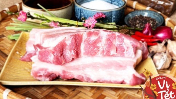 Giá heo hơi hôm nay 12/2: Giá thịt heo ít giao động, thị trường sẽ gặp khó nếu không sớm có chiến lược