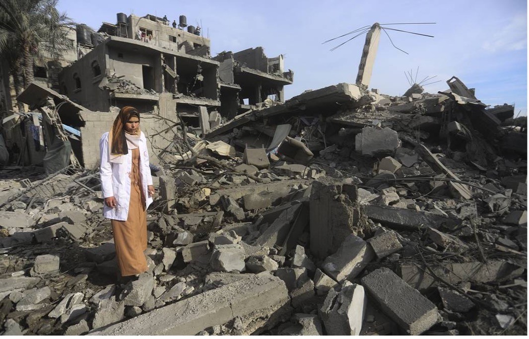 Một người dân ở Rafah, Dải Gaza. (Ảnh: AP) Một người dân ở Rafah, Dải Gaza. (Ảnh: AP)