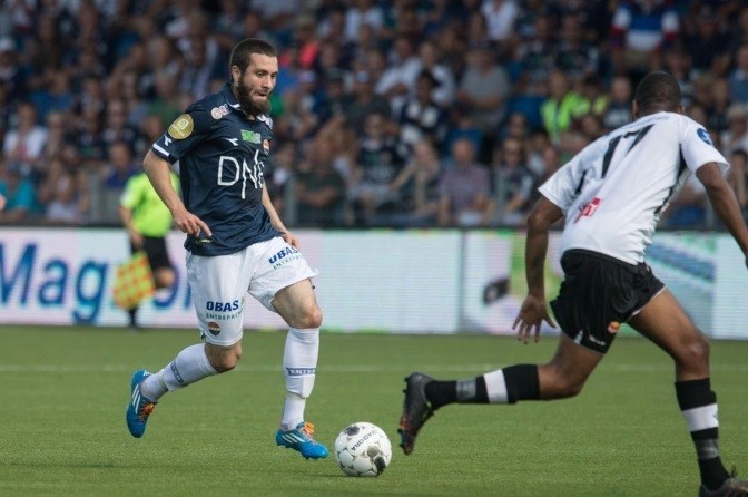 Vừa nhậm chức HLV, cựu ngôi sao Na Uy đã đột ngột qua đời vì đột quỵ Vừa nhậm chức HLV, cựu ngôi sao Na Uy đã đột ngột qua đời vì đột quỵ