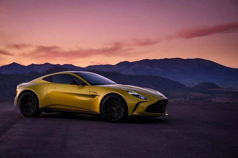 Cận cảnh Aston Martin Vantage 2025: Siêu xe nhanh nhất trong lịch sử 74 năm của hãng
