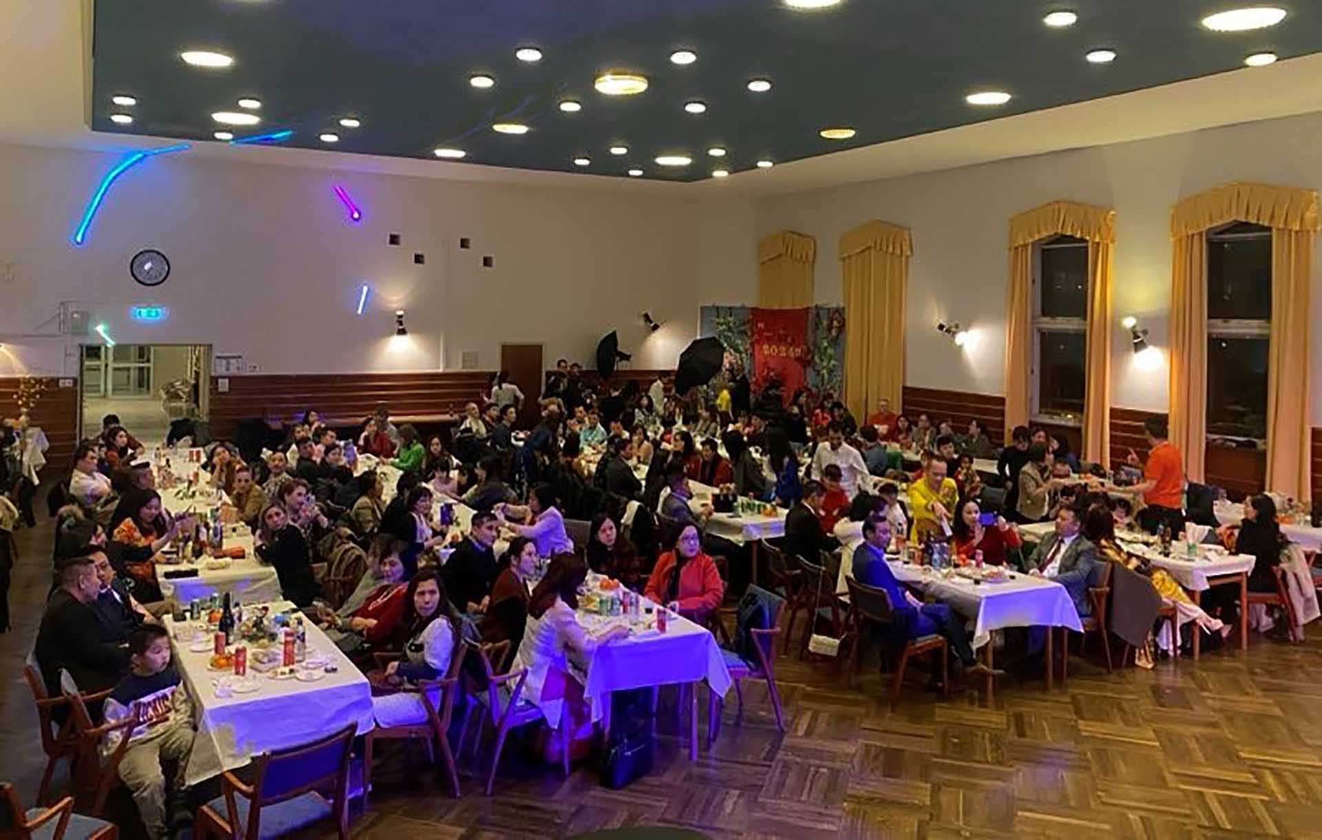 Tưng bừng ngày hội ‘Xuân yêu thương 2024’ tại miền Nam Thụy Điển Tưng bừng ngày hội ‘Xuân yêu thương 2024’ tại miền Nam Thụy Điển