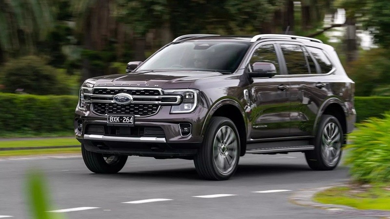 Rộ tin Ford Everest Platinum động cơ V6 3.0L sẽ về Việt Nam trong tháng 3/2024