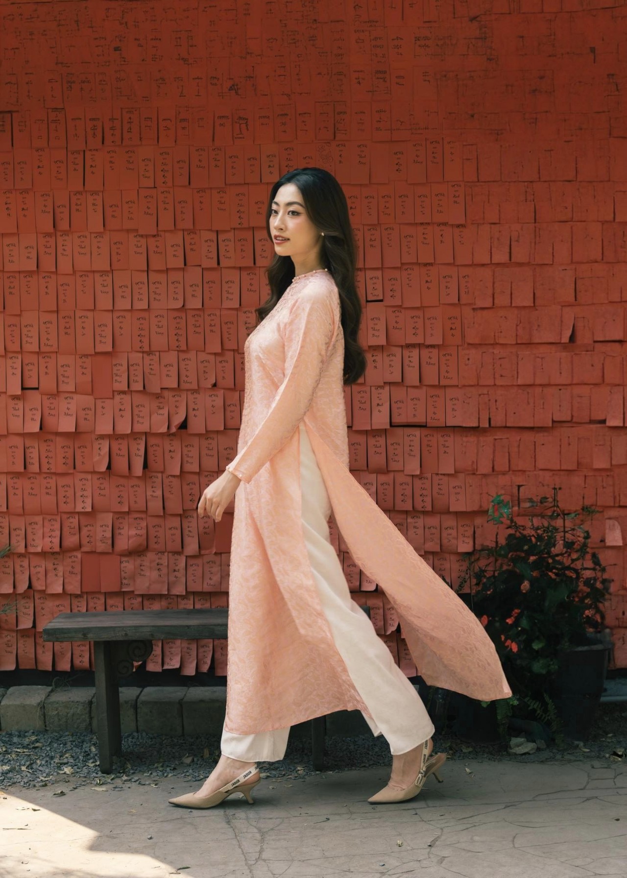 Hoa hậu Lương Thùy Linh Hoa hậu Lương Thùy Linh