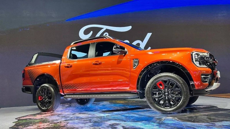 Đại lý nhận cọc Ford Ranger Stormtrak 2024, giá dự kiến từ 870 triệu đồng