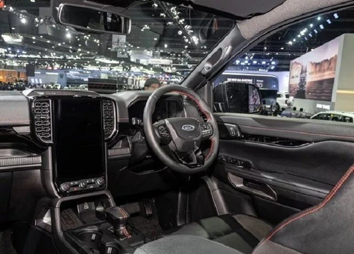 Đại lý nhận cọc Ford Ranger Stormtrak 2024, giá dự kiến từ 870 triệu đồng