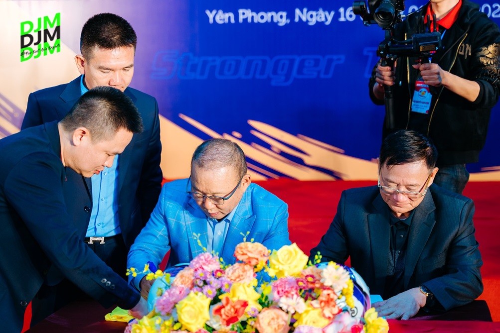 CLB Bắc Ninh: HLV Park Hang Seo có thể cùng lúc làm huấn luyện viên đội tuyển hoặc CLB khác