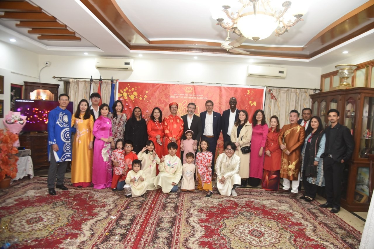 Xuân Quê hương ấm áp tại Islamabad Xuân Quê hương ấm áp tại Islamabad