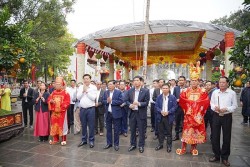 Náo nhiệt nhưng không kém phần linh thiêng tại hội Xuân Côn Sơn - Kiếp Bạc