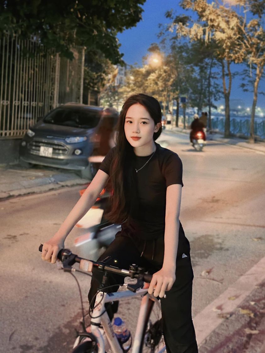 Nhan sắc diễn viên Cao Thùy Linh phim Đào, phở và piano