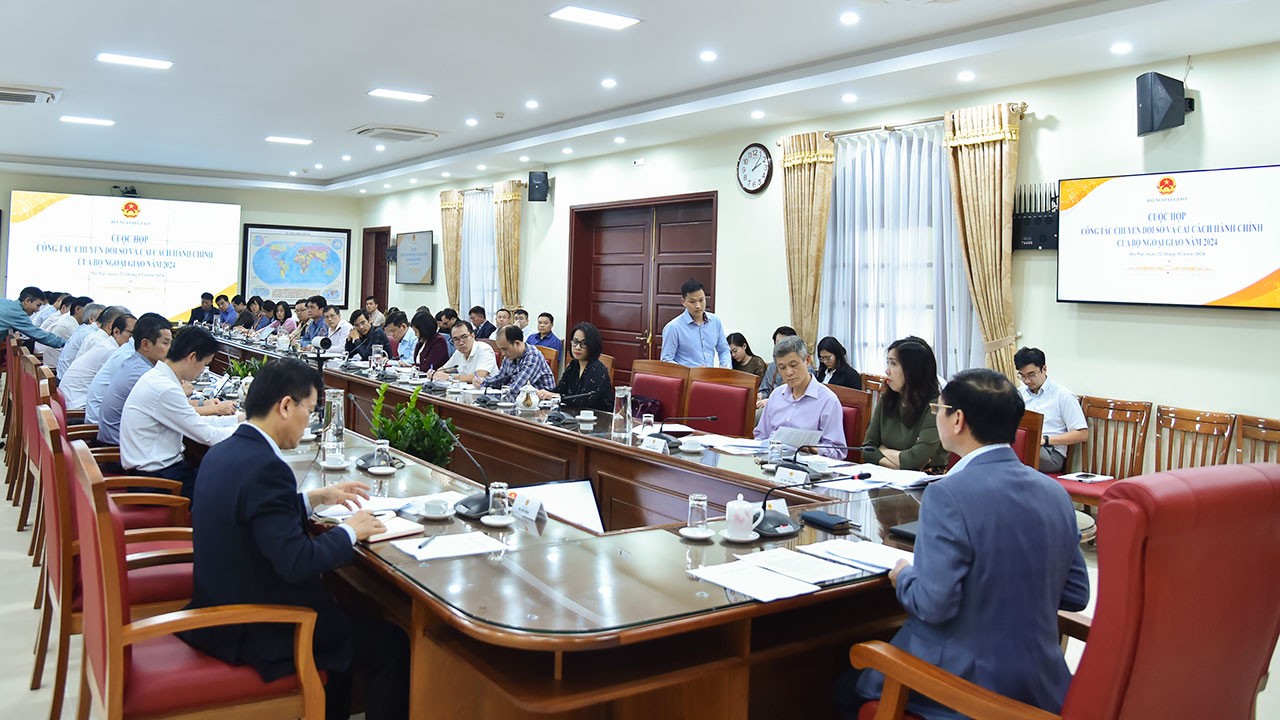 Bộ Ngoại giao quyết liệt tạo chuyến biến căn bản công tác chuyển đổi số, cải cách thủ tục hành chính năm 2024 Bộ Ngoại giao quyết liệt tạo chuyển biến căn bản công tác cải cách thủ tục hành chính, chuyển đổi số năm 2024