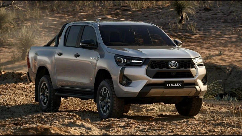 Đại lý bắt đầu nhận cọc Toyota Hilux 2024, giá từ 700 triệu đồng