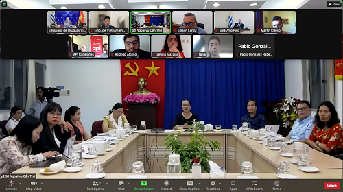 Toàn cảnh cuộc họp.