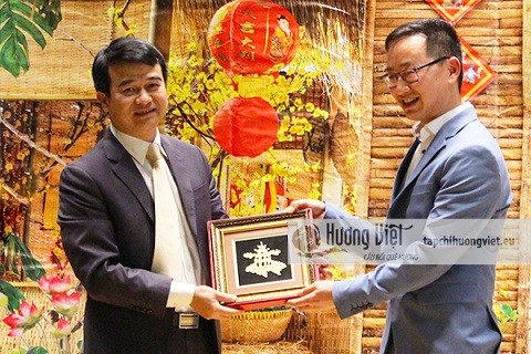 Cộng đồng người Việt tại Stuttgart phát huy truyền thống đoàn kết, yêu thương