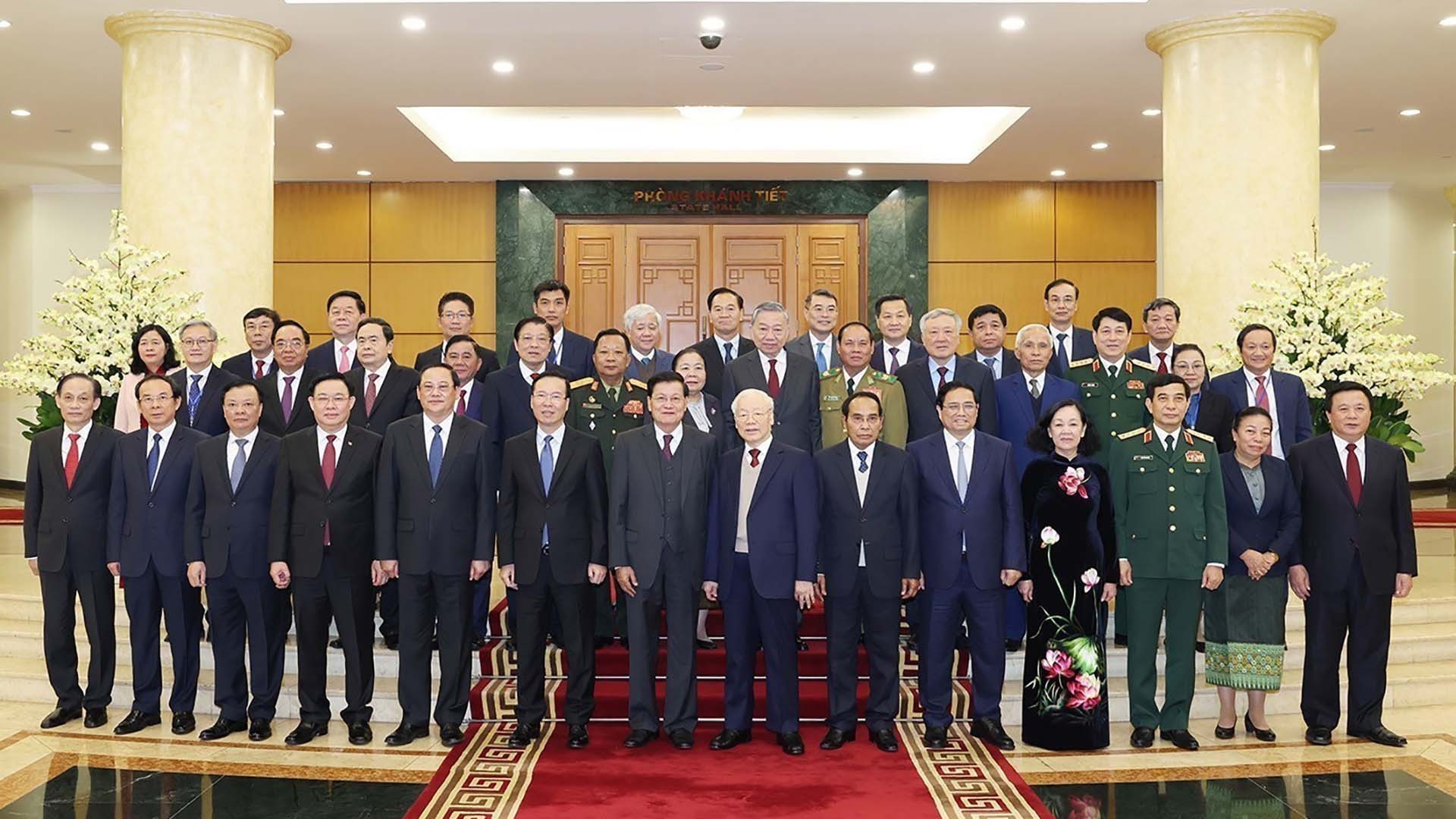 phat huy truyen thong tot dep tiep tuc vun dap va tang cuong quan he doan ket dac biet viet namlao