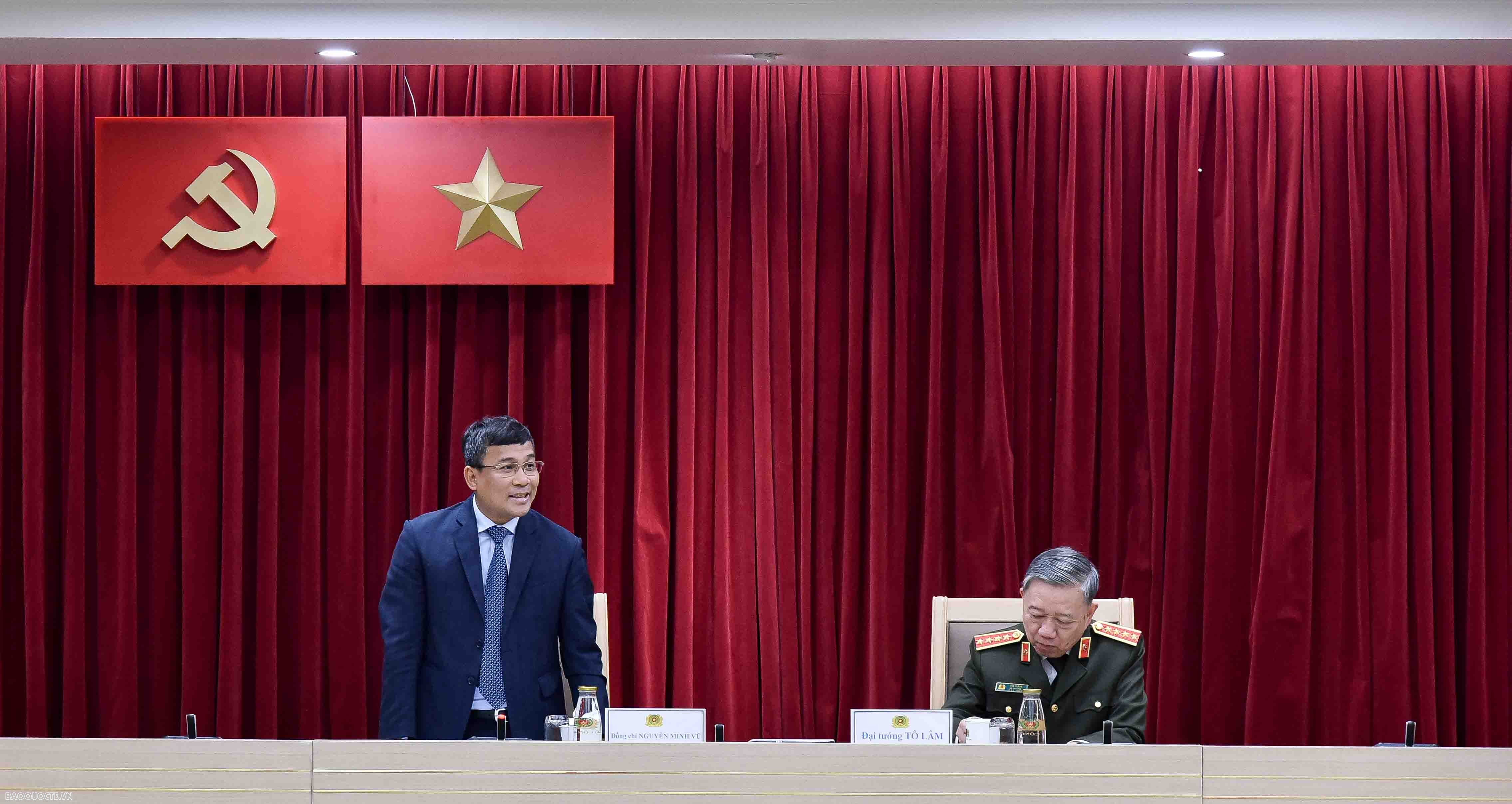 Bộ trưởng Bộ Công an Tô Lâm gặp mặt Trưởng Cơ quan đại diện Việt Nam ở nước ngoài