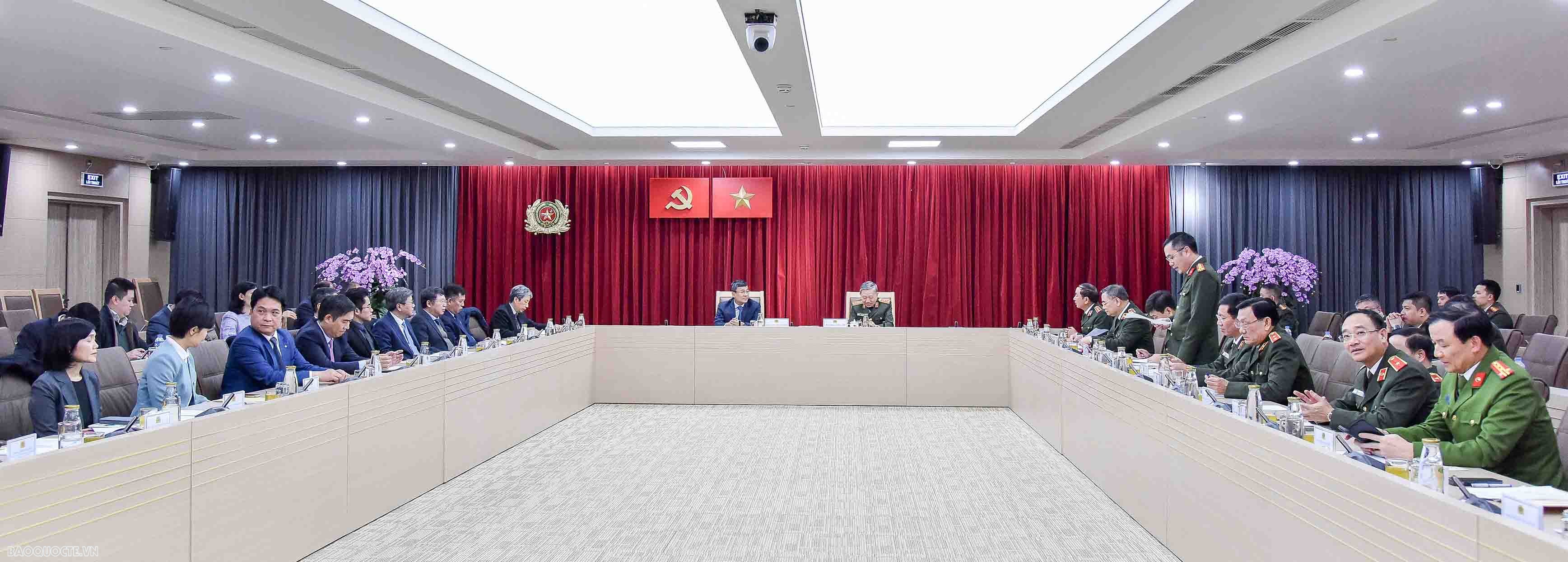 Bộ trưởng Bộ Công an Tô Lâm gặp mặt Trưởng Cơ quan đại diện Việt Nam ở nước ngoài