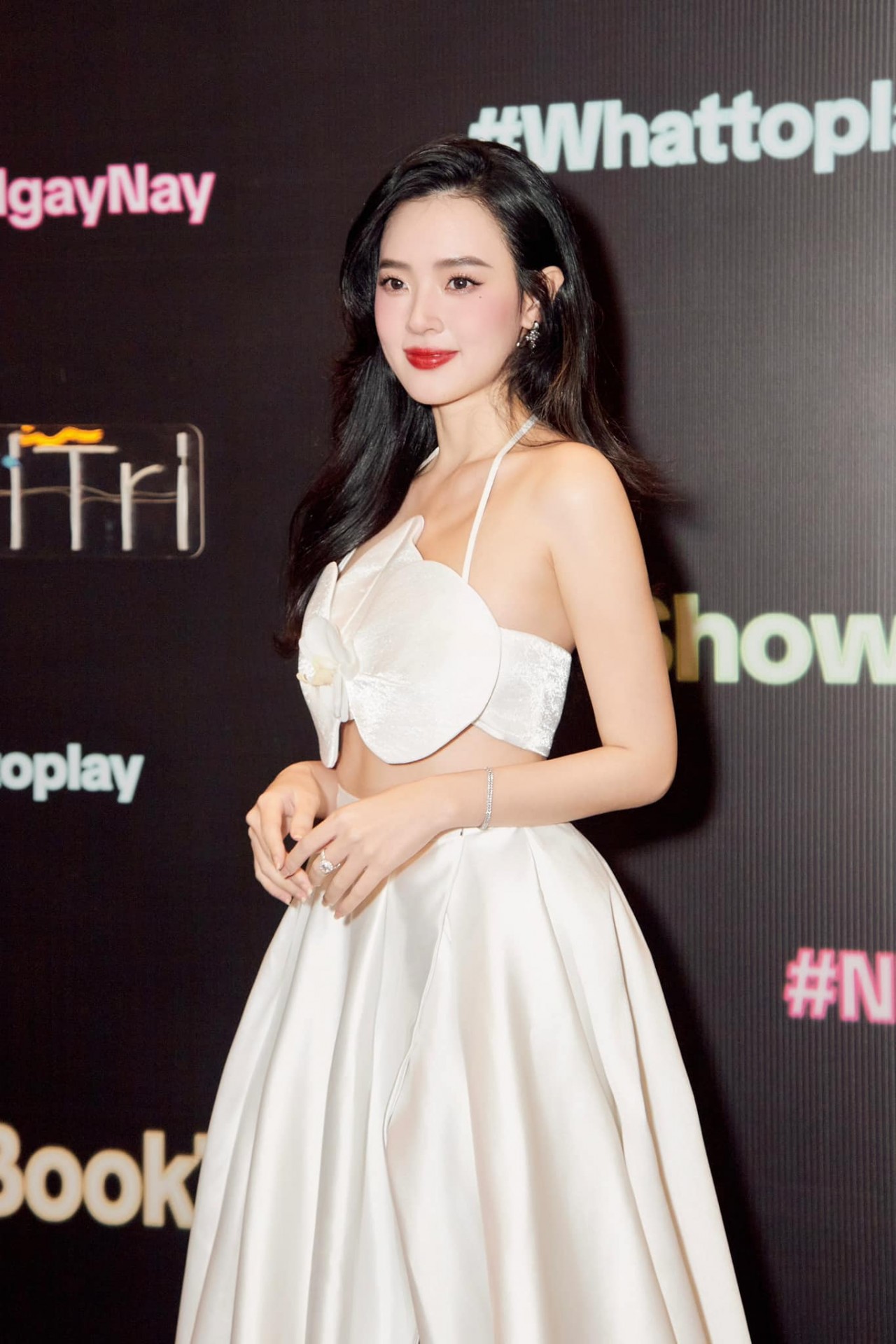 Diễn viên Midu 'đốn tim' fan bởi nhan sắc ngọt ngào