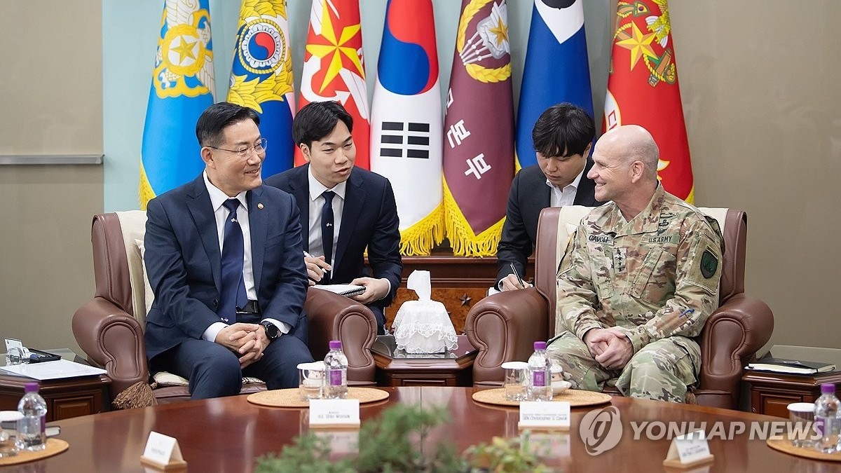 Điểm tin thế giới sáng 1/3: NATO-Hàn Quốc xích lại gần nhau, Singapore-Thái Lan tậu thêm máy bay, Ba Lan đắn đo điều gì với Ukraine?