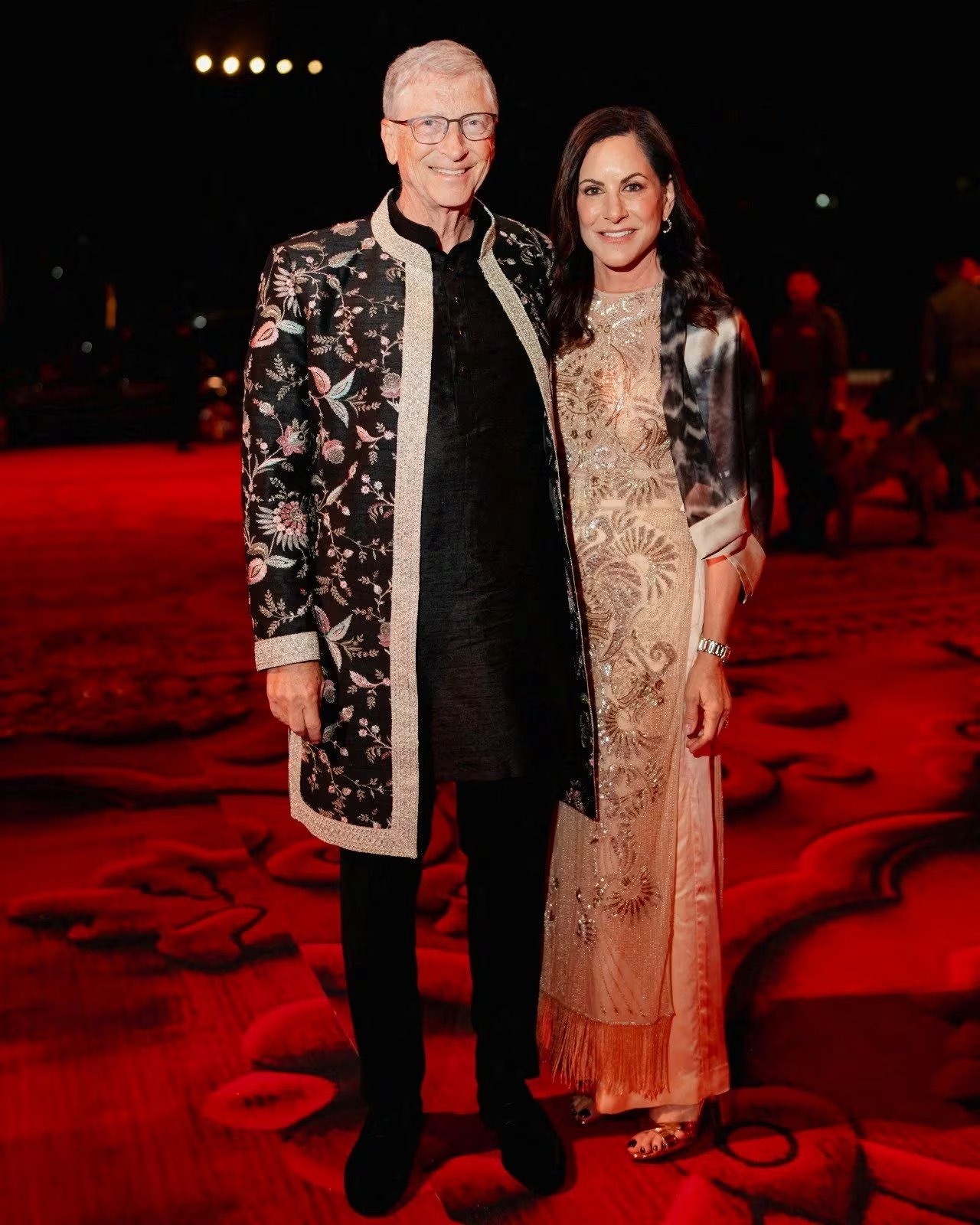 Cận cảnh đám cưới xa hoa bậc nhất của con trai tỷ phú Ấn Độ Mukesh Ambani