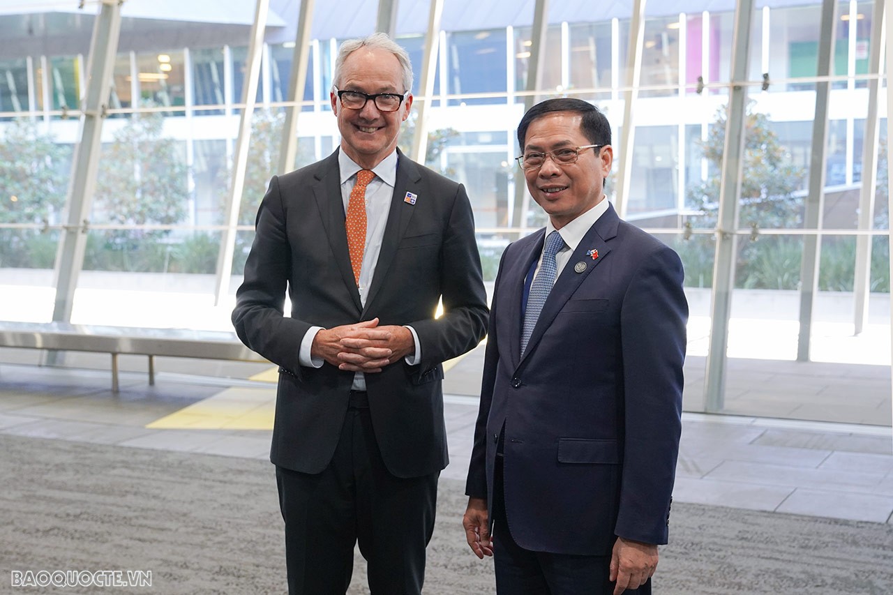 ASEAN-Australia: Bộ trưởng Ngoại giao Bùi Thanh Sơn gặp với Bộ trưởng Ngoại giao Australia Penny Wong ASEAN-Australia: Bộ trưởng Ngoại giao Bùi Thanh Sơn gặp Bộ trưởng Ngoại giao Australia Penny Wong