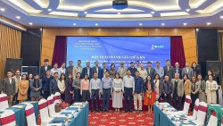 Đánh giá giữa kỳ thực hiện Đề án bồi dưỡng kiến thức và kỹ năng cho cán bộ, công chức, viên chức làm công tác hội nhập quốc tế