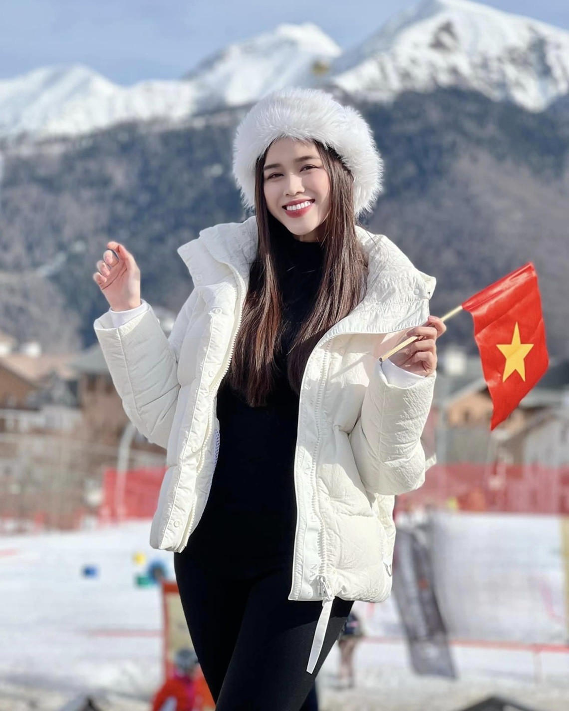 Hoa hậu Đỗ Thị Hà