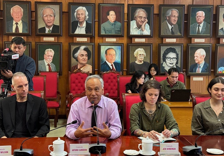 Đoàn đại biểu Đảng Cộng sản Hoa Kỳ tham quan, tìm hiểu Việt Nam